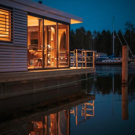 Schwimmendes Ferienhaus "Trinity" Ihr Seahome Auf Der Ostsee Peenemunde Eksteriør bilde